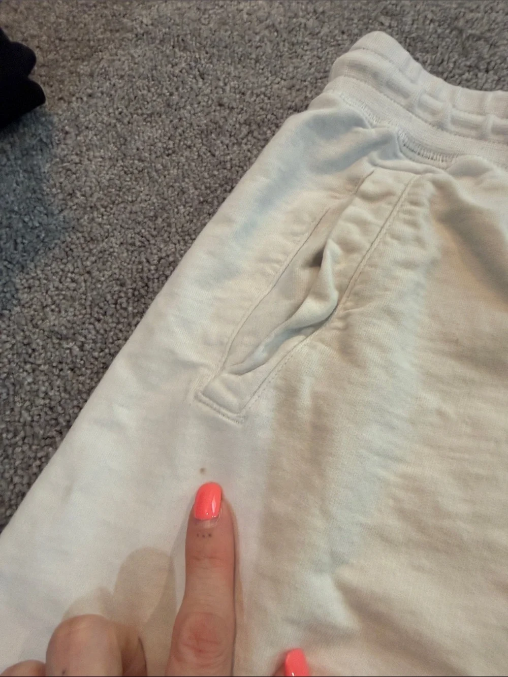 Men’s Nike Shorts - Picture 4 of 5